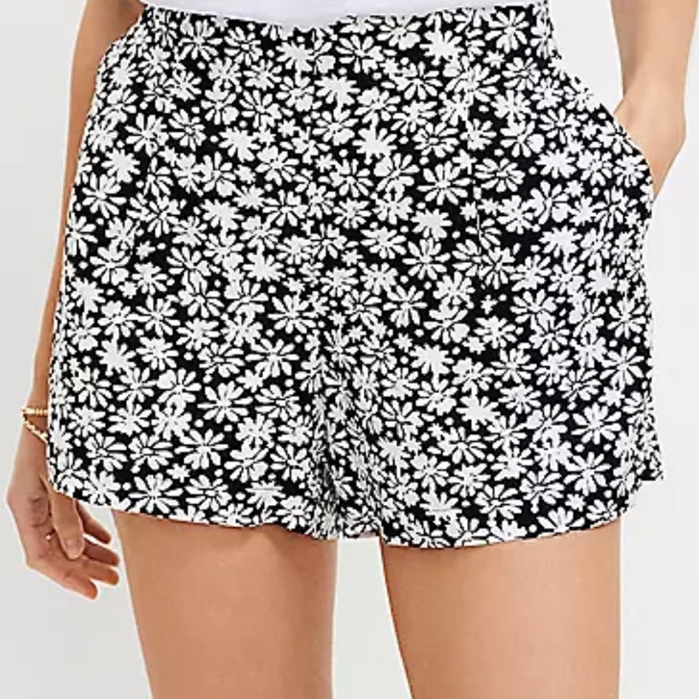 LOFT Short w pockets - Picture 7 of 7